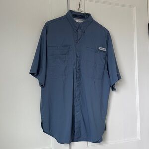 Columbia women’s Tamiami  M Omni shade button down shirt